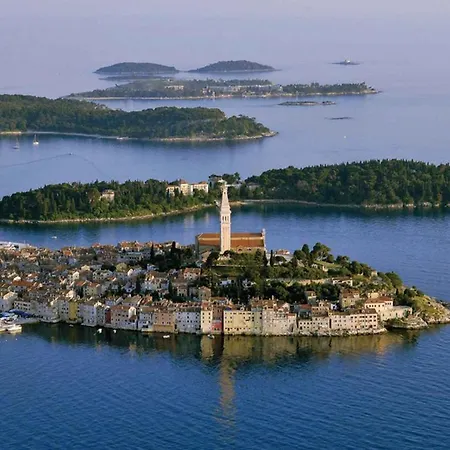 In Rovinj/istrien 11560 * רוביני